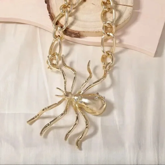 Zara Golden Bejeweled Spider Necklace Halloween Special Collection Statement NEW - Picture 3 of 14